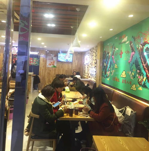 餐飲服務(wù)市場 挑戰(zhàn)與機(jī)遇并存，未來前景廣闊